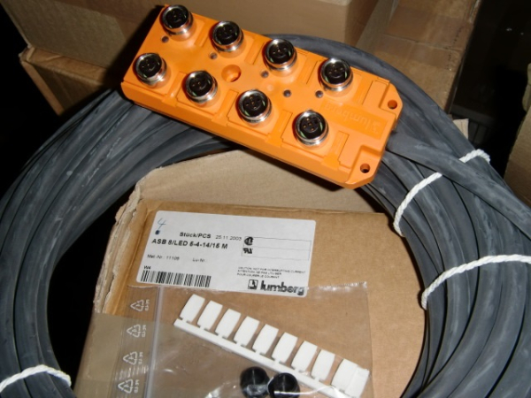 ASB 8/LED 5-4-14/15M Aktor-Sensor-Box (ASB 8/LED 5-4-331/15M)